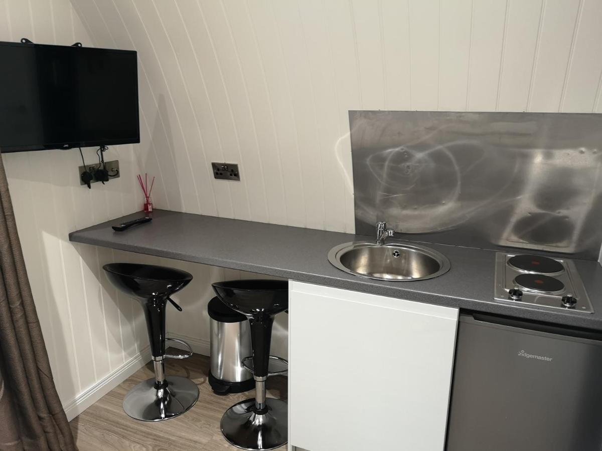 The Pod-Hot Tub-Woodland Lodges-St Clears-Carmarthen Ngoại thất bức ảnh